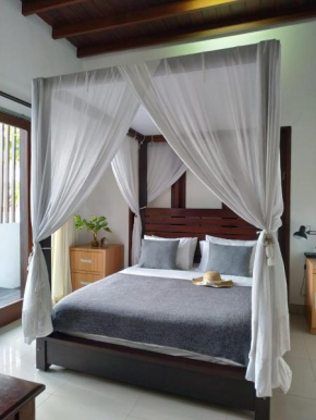 Dim House Jimbaran